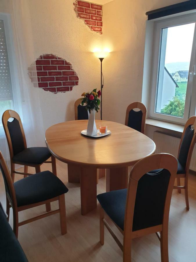 רודסהיים אם ריין Ferienwohnung Schaefer- Arnold מראה חיצוני תמונה
